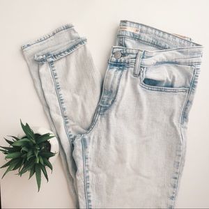 FREE with any jean purchase! Levi’s 711 Skinny